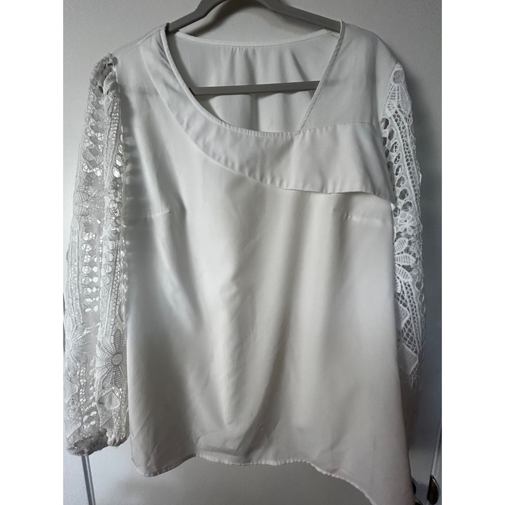 unbranded while pop over with lace and asymetrical collar resort date cottage